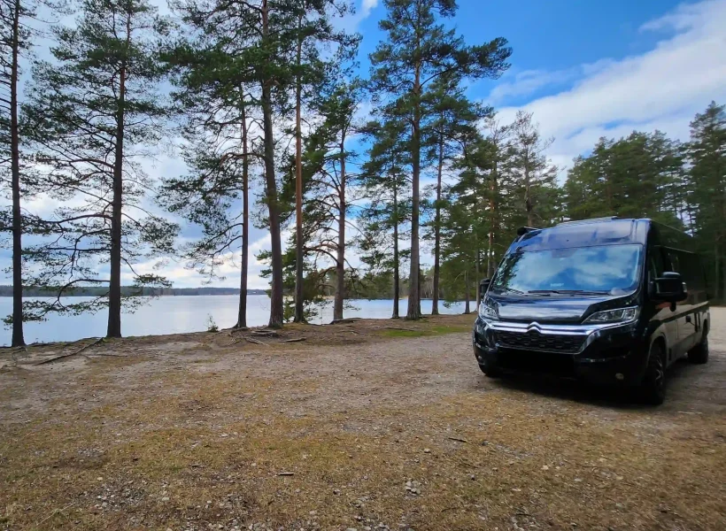 campervan-mieten-wald