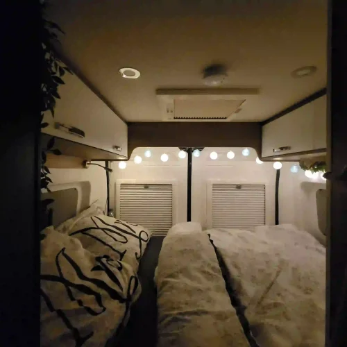 skancamper-camper-mieten-innen